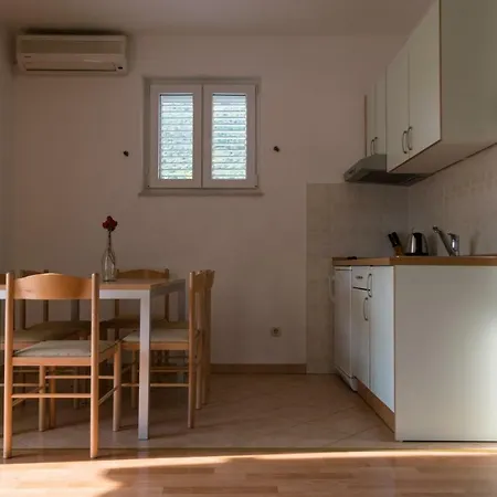 House Vera Apartment