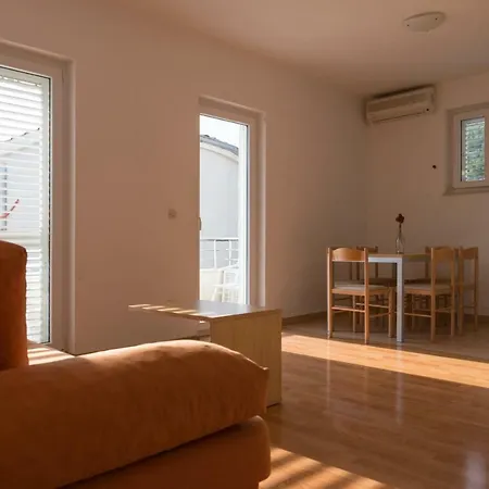 House Vera Baška Voda