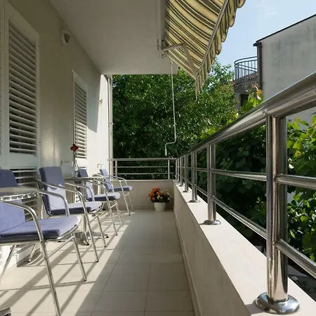 Apartament House Vera Baška Voda