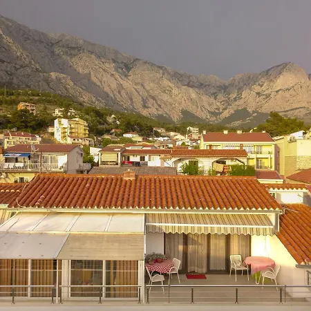 House Vera Apartman *