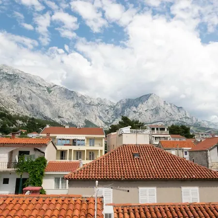 Apartament House Vera